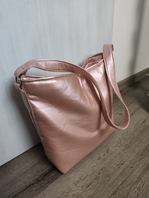 Pudrová kabelka — foto 3