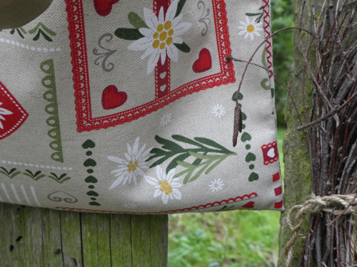 Taška s vreckom Poniklec patchwork — foto 4
