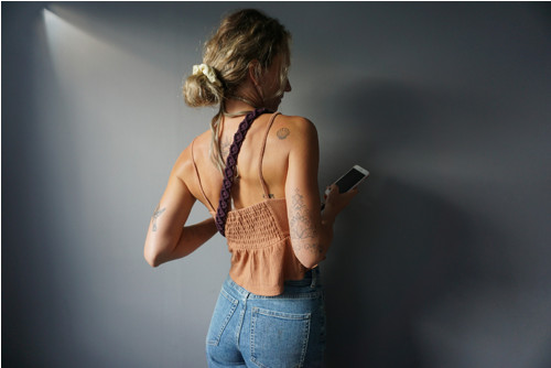 Macramé popruh na telefon Bordó — foto 2