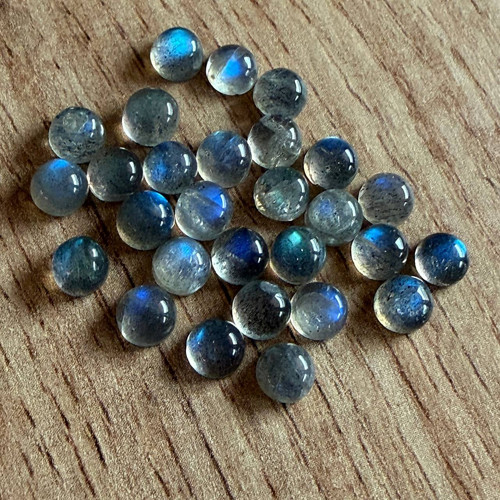 Labradorit kabošon kruh AA / 5mm — foto 2