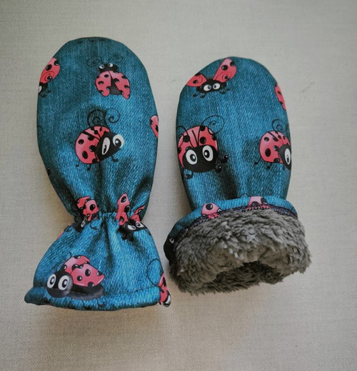 Dívčí softshell rukavice Berušky na jeans — foto 3