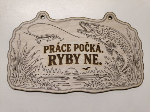 Dřevěná cedule pro rybáře – rybářské hlášky — foto 3