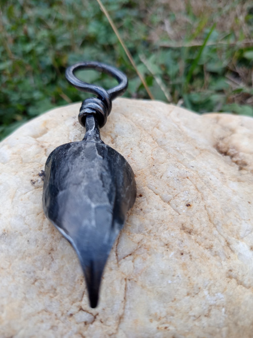 Ručně kovaný přívěsek — foto 4