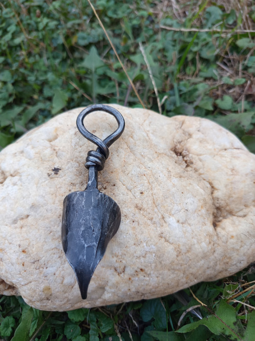 Ručně kovaný přívěsek — foto 5