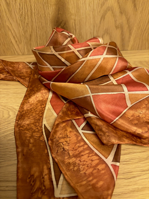 Hedvábný šátek - Karamelky — foto 5