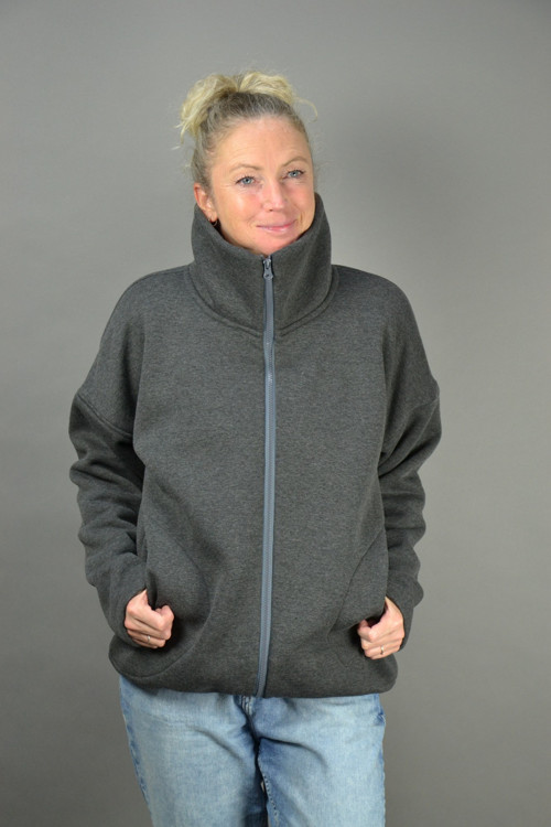 Šedá mikina — foto 2