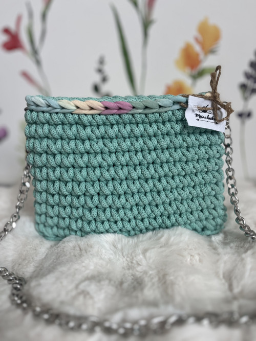 Háčkovaná kabelka mint duha — foto 2