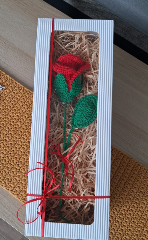Háčkovaná růžička — foto 2