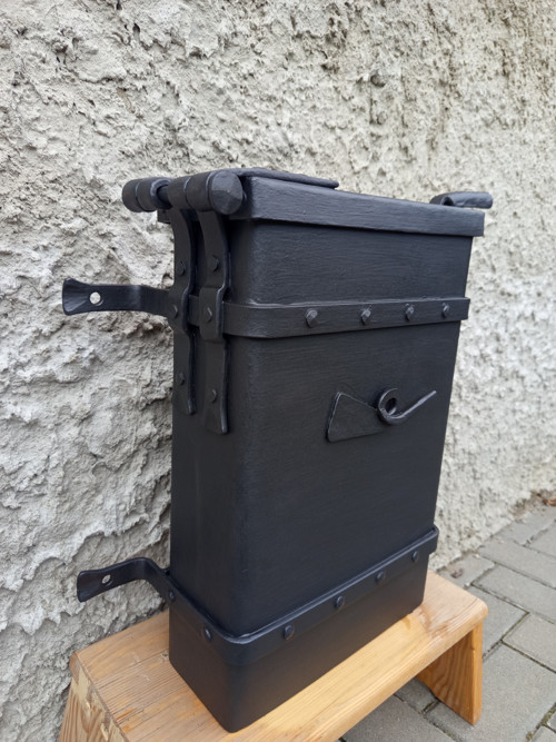 Ručně kovaná schránka — foto 3