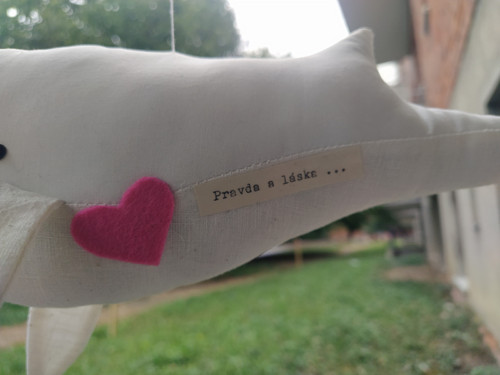 Velryba ,,Pravda a láska" v bilé — foto 5