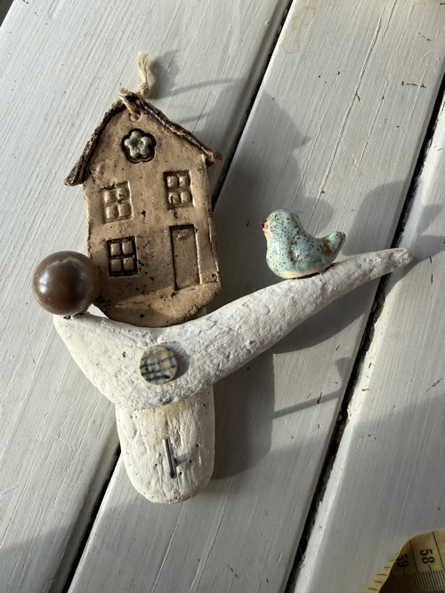 Driftwood - domecek, věšáček — foto 2