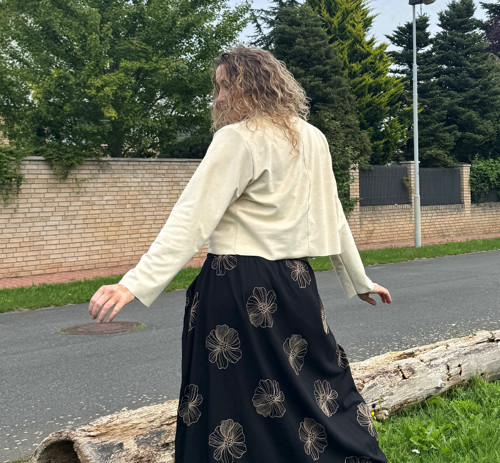 Křivák semišový slonová kost — foto 4