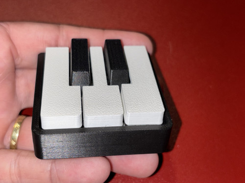 Clicker / Klikající piáno — foto 2