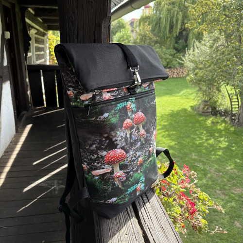 Muchomůrky červené + přední kapsa na zip — foto 4