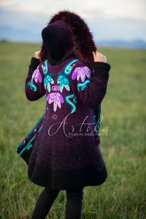 Kabátik Aubergine — foto 4