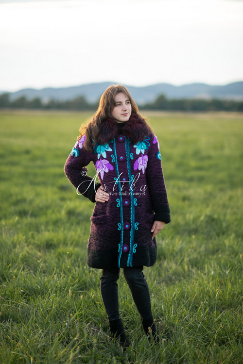 Kabátik Aubergine — foto 5