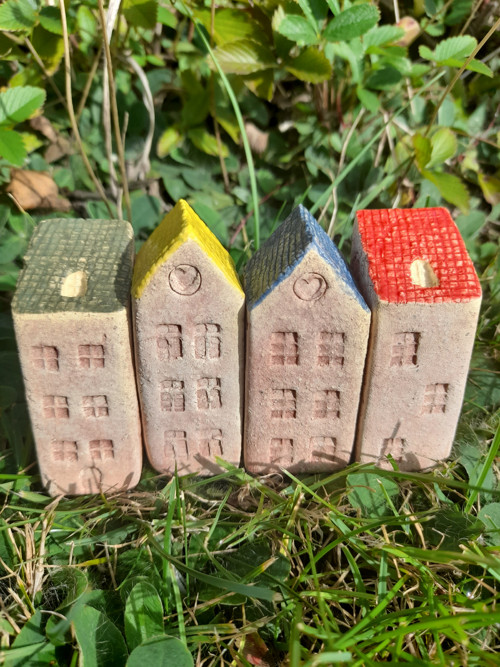 4 domečky směs barev — foto 4
