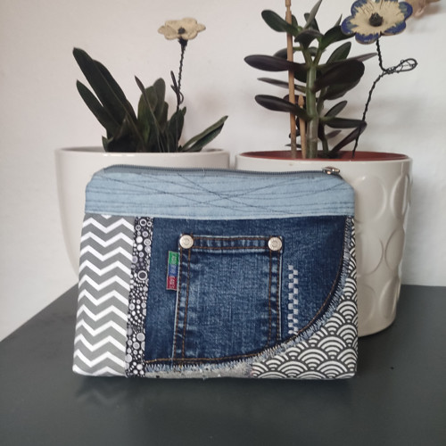 Kosmetická taštička riflová patchwork kapsička — foto 3