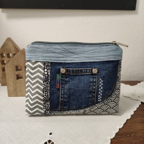 Kosmetická taštička riflová patchwork kapsička — foto 4