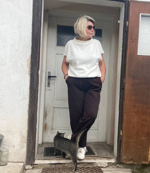 Vesta bílá svetrová — foto 4