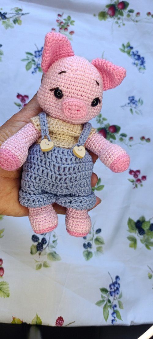 Prasátko v košilce a gatích 18cm — foto 2