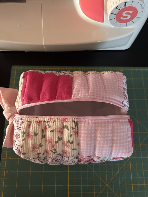 Romantická prošívaná taštička (Zero Waste) — foto 3