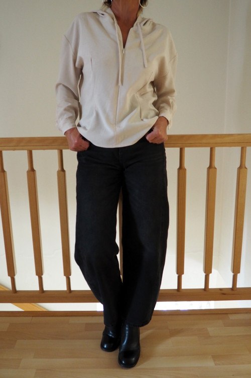 Halenka s kapucí — foto 2