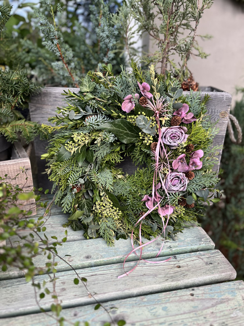 Podzimní věnec s růžemi - průměr 38cm — foto 4