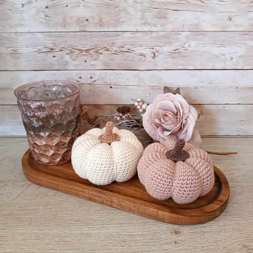 Dýně háčkovaná - latté — foto 3