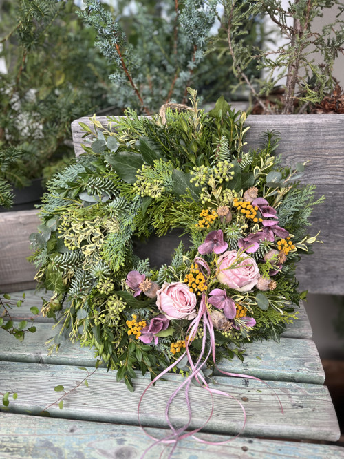 Podzimní věnec s růžemi - průměr 38cm — foto 3