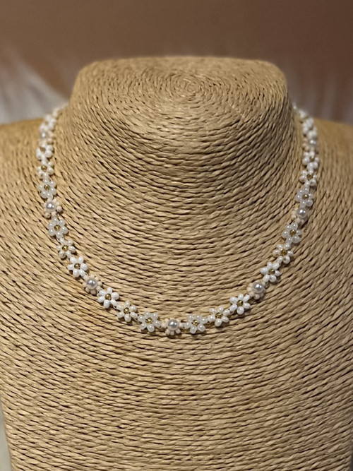 Béžový kytičkový náhrdelník / choker — foto 3