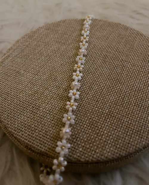 Béžový kytičkový náhrdelník / choker — foto 2