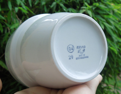 Porcelánový pohár — foto 6