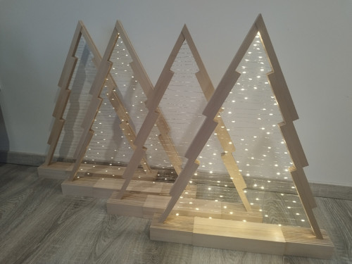 Svítící dřevěný stromeček — foto 3
