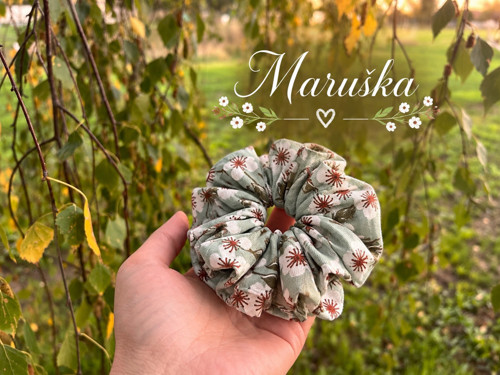 Kolekce scrunchie gumiček — foto 5