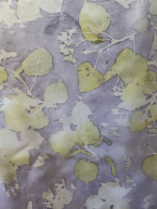 Hedvábná šála ecoprint — foto 2