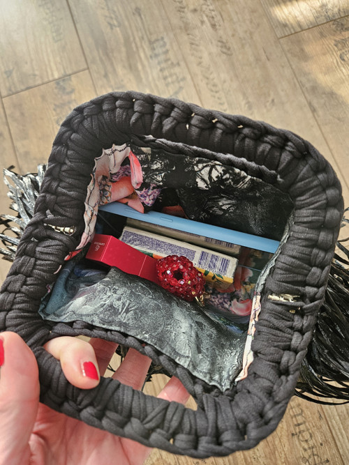 Černá háčkovaná kabelka Raffia Ispie Petite — foto 3