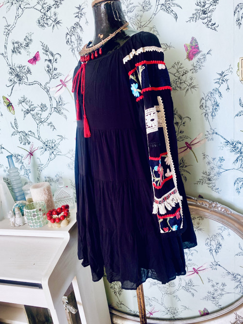 Śaty boho vyšívané — foto 5