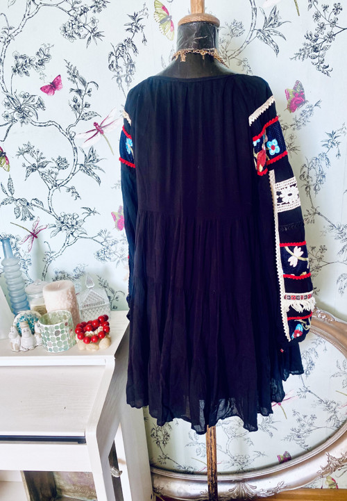 Śaty boho vyšívané — foto 6
