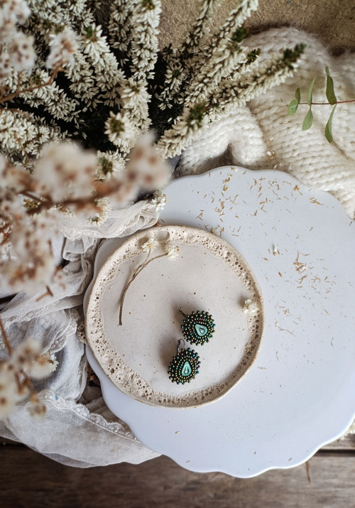 Arabesque n.28 - vyšívané náušnice — foto 3