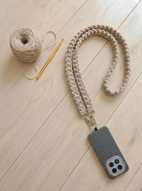 Háčkovaný popruh na telefon — foto 3