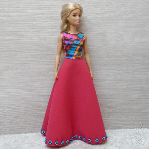 Dlouhé barevné šaty pro Barbie — foto 2