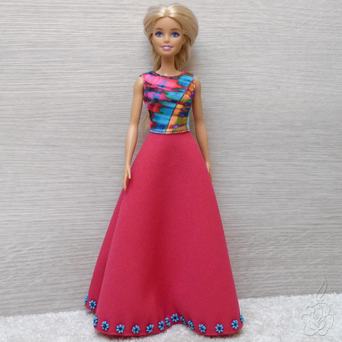 Dlouhé barevné šaty pro Barbie — foto 4