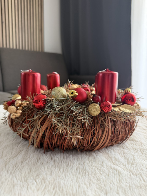 Adventní věnec – červenozlatý — foto 4