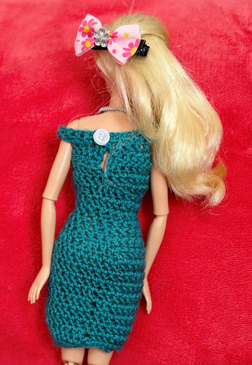 Háčkované šaty pro panenku Barbie — foto 3