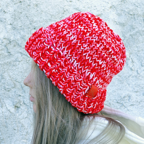 Polar Beanie - Srdcová královna — foto 6