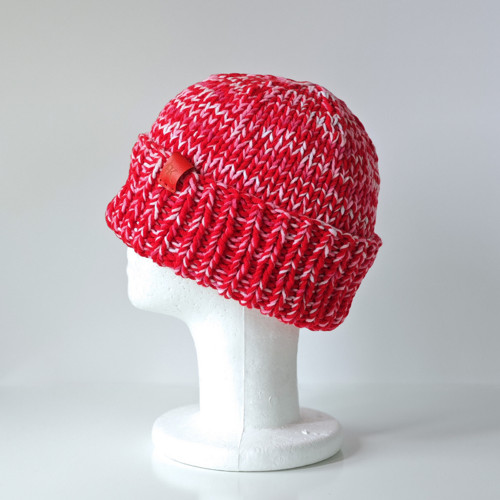 Polar Beanie - Srdcová královna — foto 4