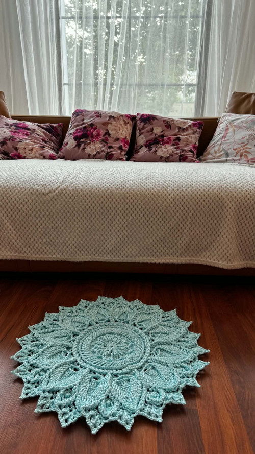 Háčkovaný koberec Mandala – modrá | 53 cm — foto 5