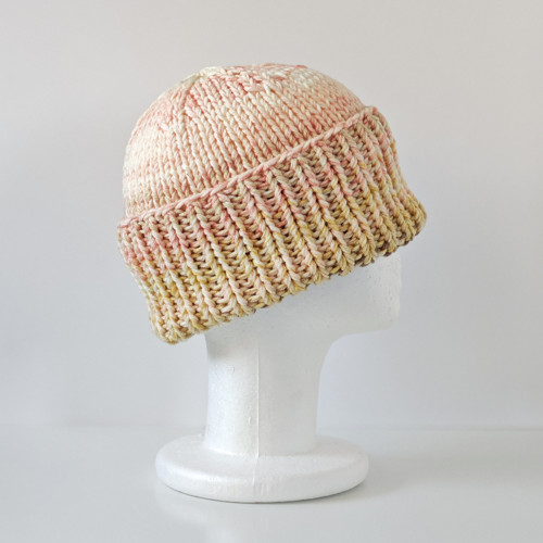 Polar Beanie - Broskvový sad — foto 4