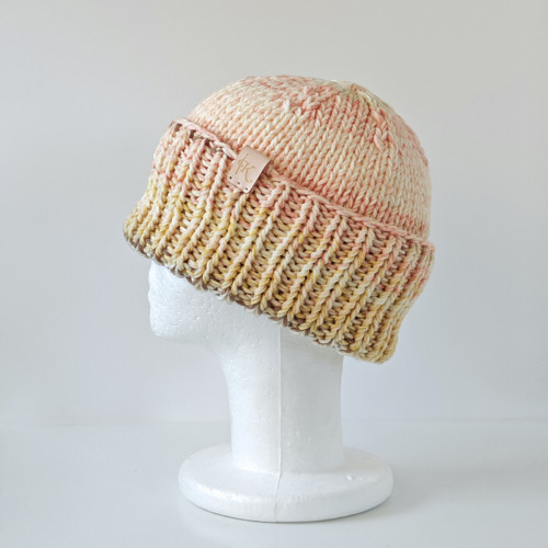 Polar Beanie - Broskvový sad — foto 2